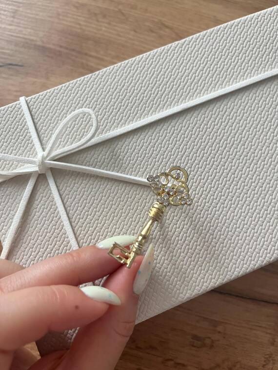 Gold Key Statement Ring: Crystal Double Finger Ri… - image 6