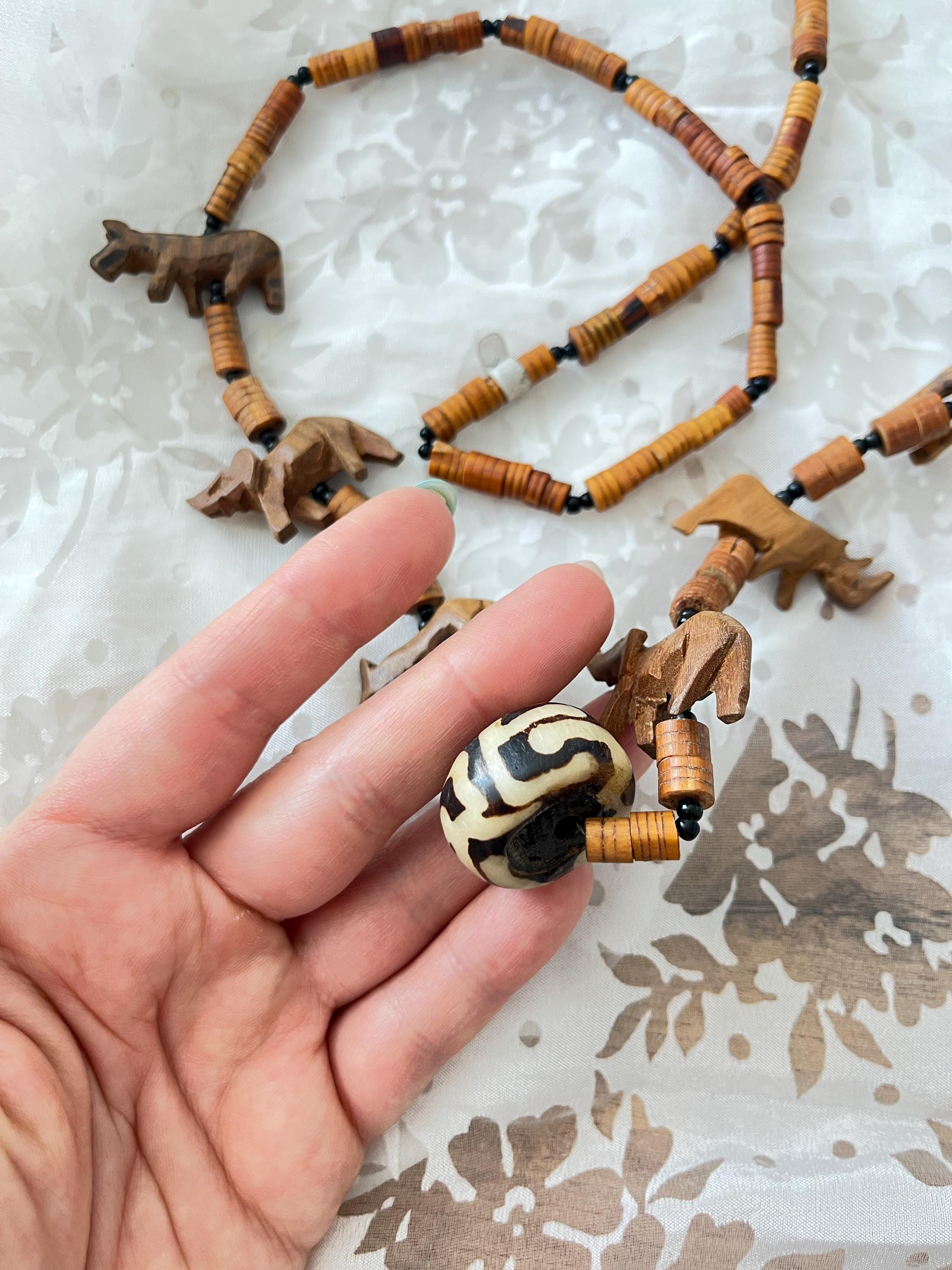 Vintage Carved Wood Animal Necklace: 80s Tribal Boho Jewelry - Etsy