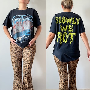 Camisa preta desbotada e desgastada dos anos 2000 Y2K, estilo obituário, &quot;Slowly We Rot&quot;, veste tamanho G, lote