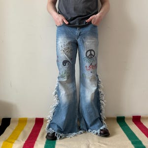 Y2K 00s vintage COMYCOM super flare art memories of the free 60s ,big bell bottom style 1960s 1970s hippie ,festival jeans 33x34 lot