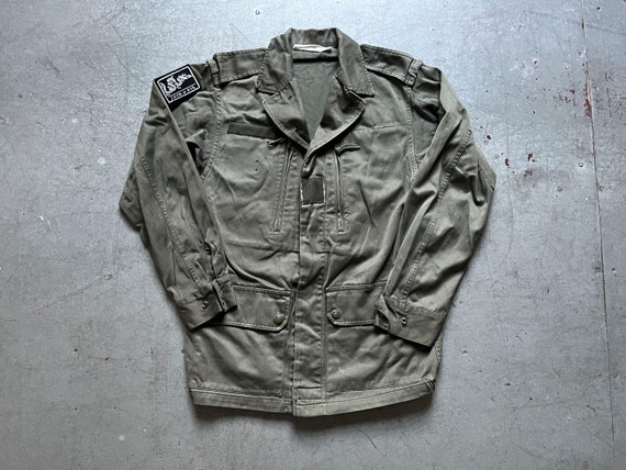 Chaqueta vintage de los anos 70 y 80 del ejercito frances Armee Francaise militar verde oliva Utility F1 Join or Die Patch Work Jacket Coat Talla S Etsy Espana