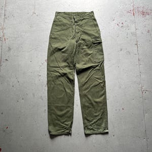 80s Belgian army pants, vintage 1983 ABL military olive drab green cargo trousers, size W 30 L 33