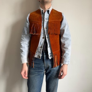60s 70s vintage red brown suede leather western motorcycle biker boho festival fringe hippie groovy vest fits like M lot