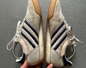 adidas gazelle silver green womens Adidas Originals Team Court Classic Sneakers main image 1