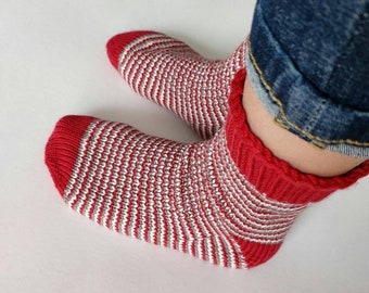 Hand Knitted Baby Toddler Kid Socks, Knit Red Socks, Cable Knit Merino Wool Socks for Kids, Red Wool Baby Winter Socks, Kids Christmas Socks