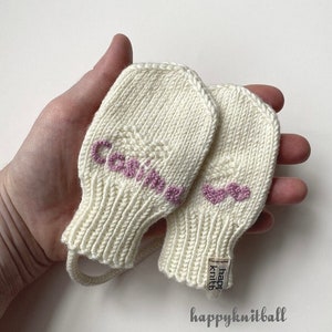 Personalised Baby Mittens, Baby Mittens with the Name Monogram, Embroidered Thumbless Baby Mittens with/without Cord, Heirloom Baby Mittens