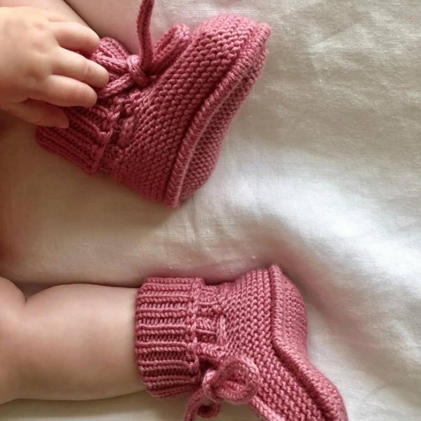 Knit Merino Baby Booties, Merino Baby Crib Shoes, Cable Knit Merino Wool Newborn Baby Booties, Handmade Unisex Baby Booties, Crib Shoes