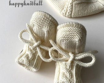 Knit Merino Wool Baby Booties: Cable Knit Newborn Shoes