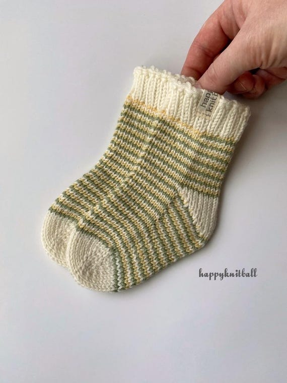 gestrickte babysocken