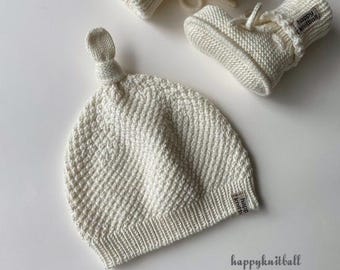 Hand Knit Merino Wool Baby Beanie Booties Set - North Sea Green