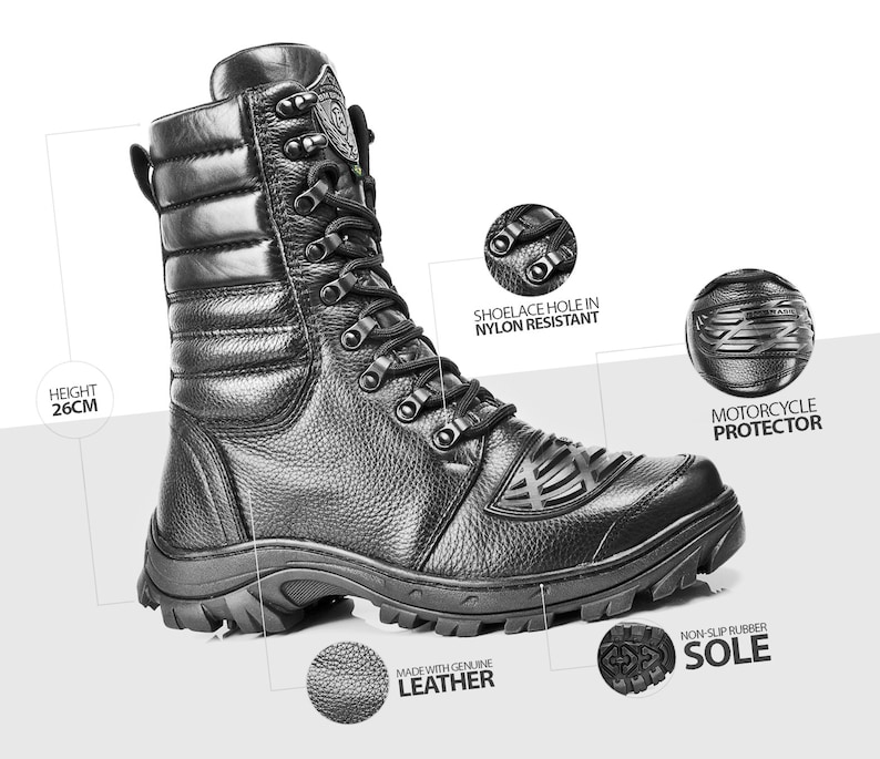 Puede incluir: Botas de moto de cuero negro con una altura de 26 cm. Las botas tienen una suela de goma antideslizante, un protector de moto y un ojal para cordones de nylon. Las botas est&aacute;n hechas de cuero genuino.