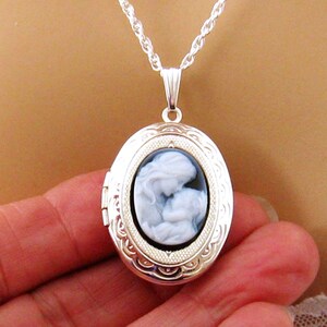 Mother Child Necklace/Mother and Baby Necklace/Real Cameo Necklace/Carved Mother Child Cameo Locket Necklace/Push Present Gift for Wife/Mom image 2