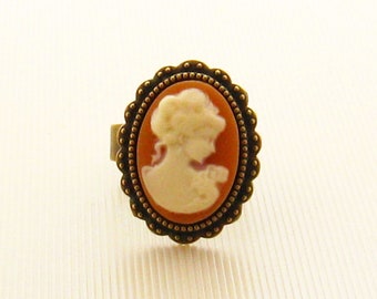 Adjustable Cameo Ring/Antiqued Bronze/Custom Ring/Vintage Inspired Cameo Ring/Cameo Jewelry Victorian Ring/8th Anniversary Gift for Wife