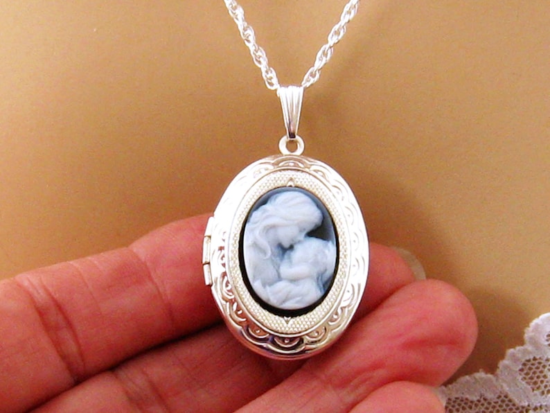 Mother Child Necklace/Mother and Baby Necklace/Real Cameo Necklace/Carved Mother Child Cameo Locket Necklace/Push Present Gift for Wife/Mom image 2