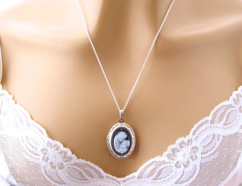 Mother Child Necklace/Mother and Baby Necklace/Real Cameo Necklace/Carved Mother Child Cameo Locket Necklace/Push Present Gift for Wife/Mom image 6