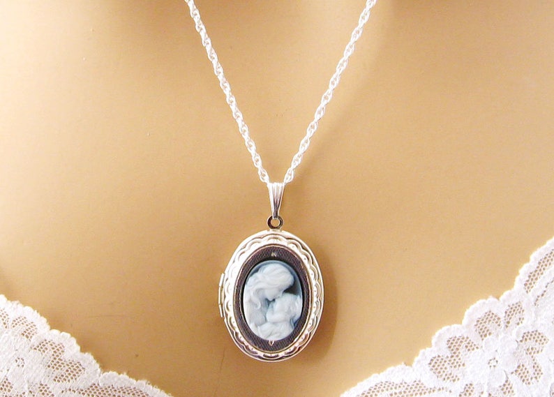Mother Child Necklace/Mother and Baby Necklace/Real Cameo Necklace/Carved Mother Child Cameo Locket Necklace/Push Present Gift for Wife/Mom image 4