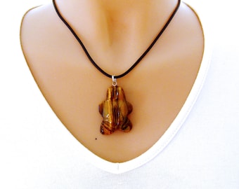 Gemstone Frog Animal Jewelry, Tiger Eye, Crystal, Amethyst or Red Agate Pendant Necklace