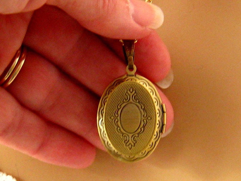 Victorian Locket Gold Locket Necklace Bridesmaid Locket Etsy