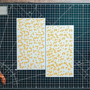 Kit di stencil in vinile mimetico digitale ad alta temperatura - 2 fogli da 11"x6" resistenti, facili da usare e resistenti al calore, vinile per stencil Avery, stencil Cerakote