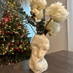 Contemporary Sculptural Vase Abstract Art Porcelain Flower Arrangement Minimalistic image 3