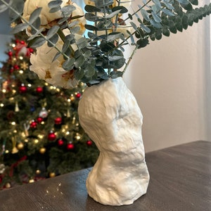 Contemporary Sculptural Vase Abstract Art Porcelain Flower Arrangement Minimalistic image 4
