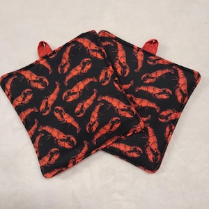 Lobsters Pot Holders Set of 2  8.5&quot; Square ( 5 layers thick)