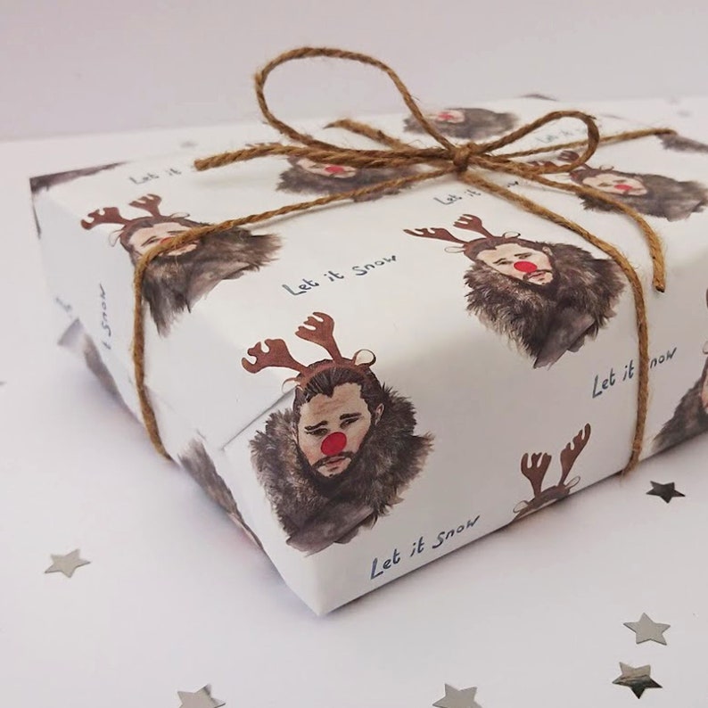Jon Snow wrapping paper, Wrapping paper, Game of thrones, Gift wrap, Let it snow, Christmas wrapping paper, Jon Snow, GOT 