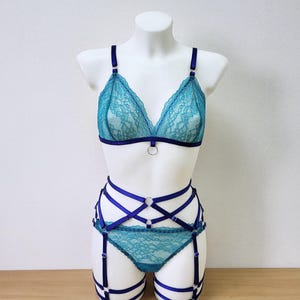 Ensemble de lingerie brodée, Ensemble de lingerie florale, Soutien-gorge transparent, Lingerie de broderie, Lingerie transparente, Brassière florale, Lingerie fleur