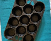 Wagner Griswold Cast Iron Muffin Pan 11 Hole Cupcake