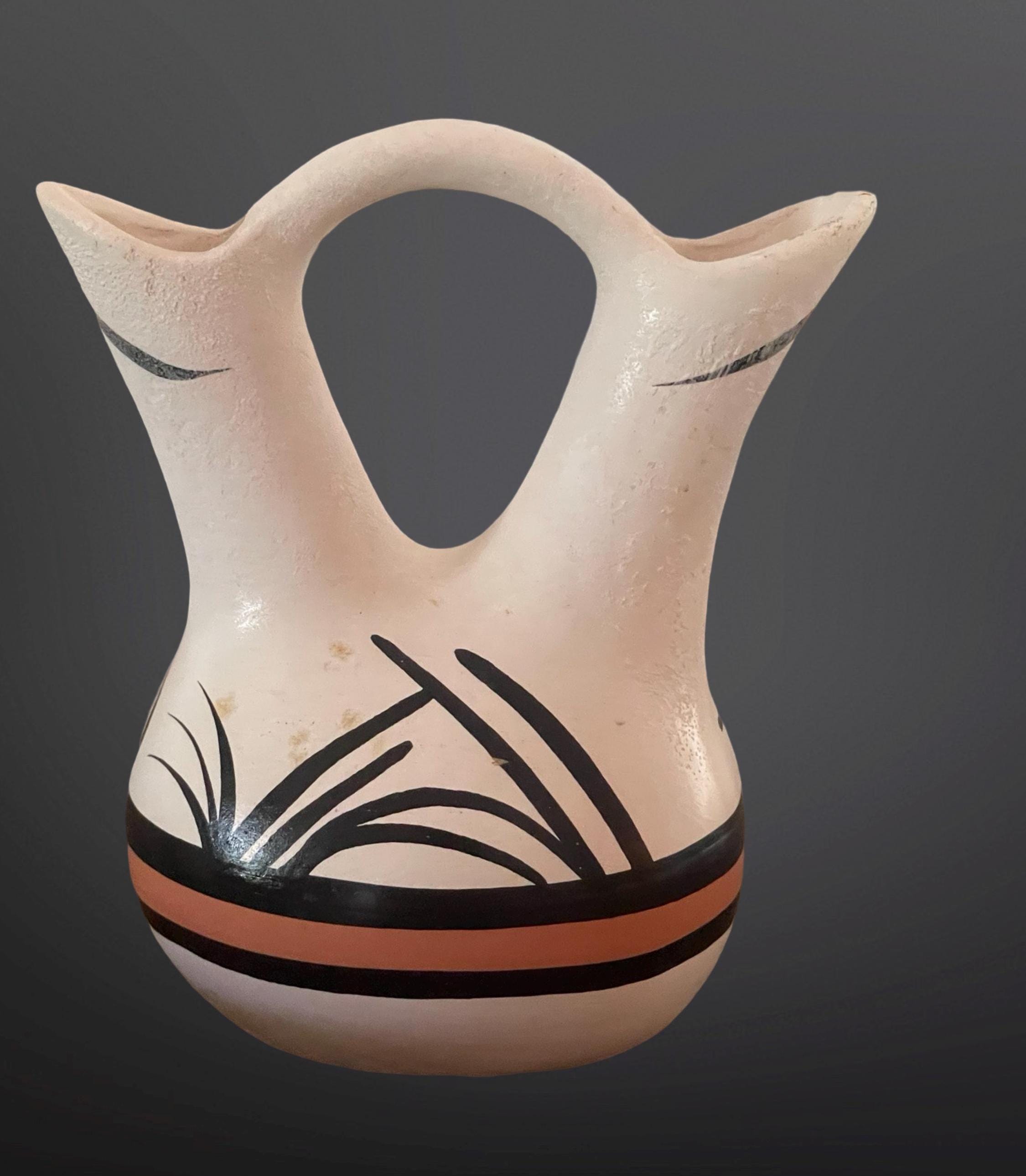 Pueblo Pottery Signed Betsy Shelby Wedding Vase / Vintage Southwestern Decor