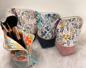 Trousse verticale en velours côtelé