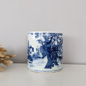 A Chinese Blue and White Figural Brush Pot/ Chinese Antique/ Pot/ Planter/ Vase