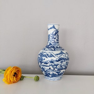 8&quot; Tall Blue and White Mountain View with Figurine Vase/ Chinese Antique/ Chinese Porelain