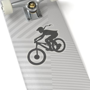Autocollant Girl Mountain Biker Noir, Autocollant transparent, Autocollant Die Cut, Autocollant d’ordinateur portable, Autocollant VTT, Autocollant de pare-chocs, Autocollant de fenêtre