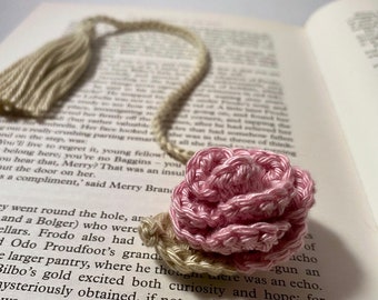 Crochet flower/rose bookmark