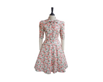 LEAK KLEID in Peach ""Sun Roses"" Stoff | Pinup Retro Kleid, Baumwolle Vintage 50er Kleid, Retro Swing Kleid, 1950er Jahre großes Kleid geblümte 50er 40er Jahre