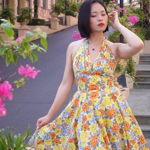 CLAUDIA DRESS in &quot;Sunny Garden&quot; Fabric | cotton, custom vintage retro, plus size pin up, cocktail, retro swing dress 50s dress inspired