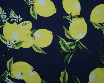 Stoff: Lemon Drop - Meterware | stoff für kleider, zitronen stoff marine blau, zitronen stoff, brilliadies