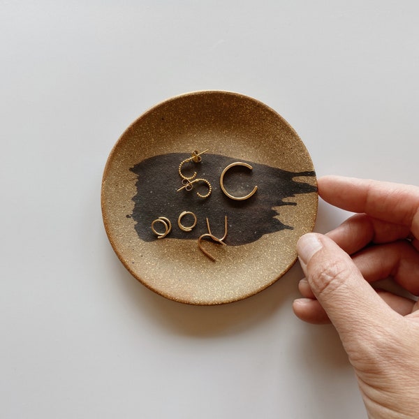 Wabi Sabi Ceramic Trinket Dish / Handmade Ceramic Dish, Modern Ceramic Dish, Simple Ceramic Design