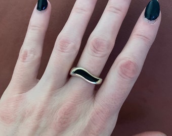 Vintage silver and onyx ring