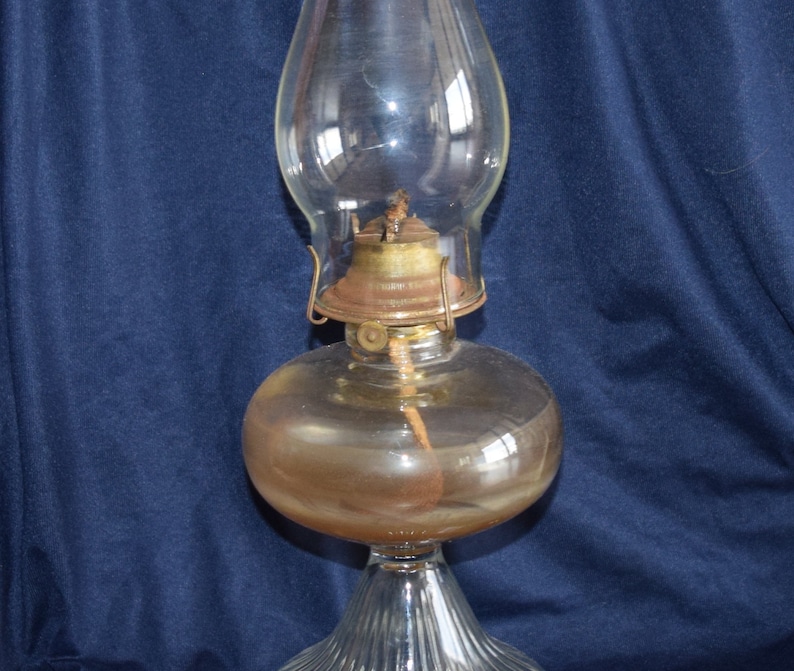 Vintage 1930s Glass Oil Lamp Oldfashioned Kerosene Lamp Mid Etsy