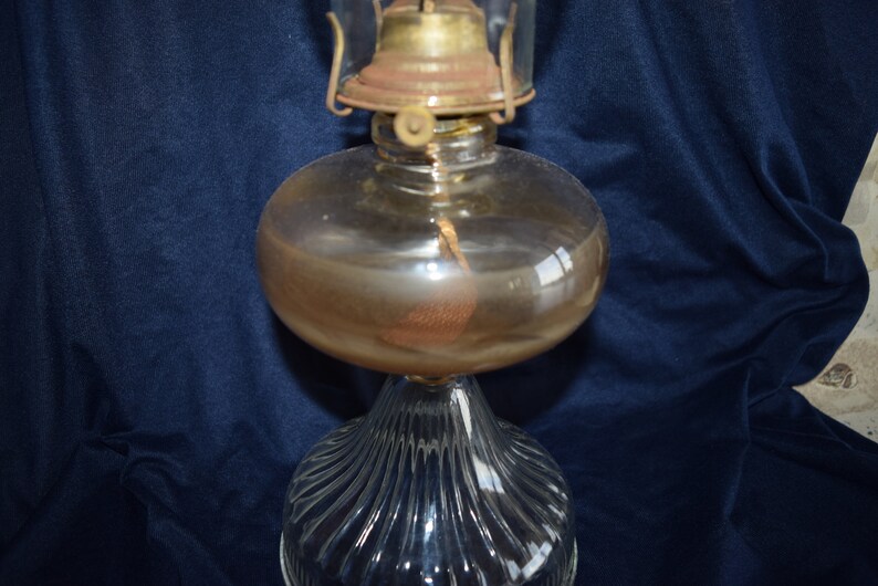 Vintage 1930s Glass Oil Lamp Oldfashioned Kerosene Lamp Mid Etsy