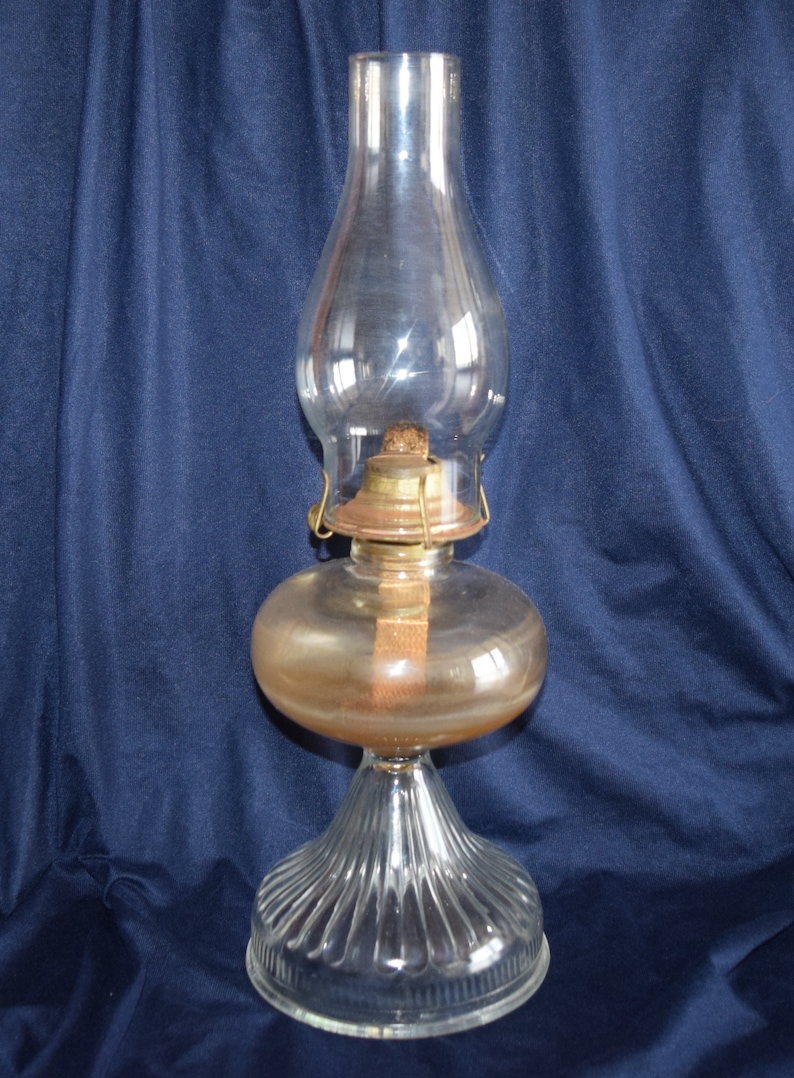 Vintage 1930s Glass Oil Lamp Oldfashioned Kerosene Lamp Mid Etsy