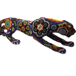 Arte Wixarika, Arte Huichol, Figura Wixarika, Figura Huichol, Artesanía Wixarika, Artesanía Huichol, Arte de Cuentas, Arte Mexicano, México.