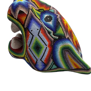 Arte Wixarika, Arte Huichol, Figura Wixarika, Figura Huichol, Artesanía Wixarika, Artesanía Huichol, Arte de Cuentas, Arte Mexicano, México.
