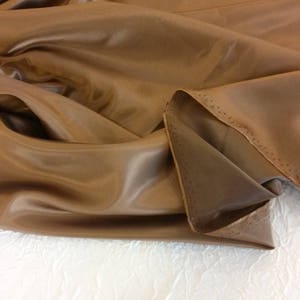 Sergé/twill double face en rayonne viscose irisé bronze/noir, haute couture, laize 158 cm 1,73 yd image 1