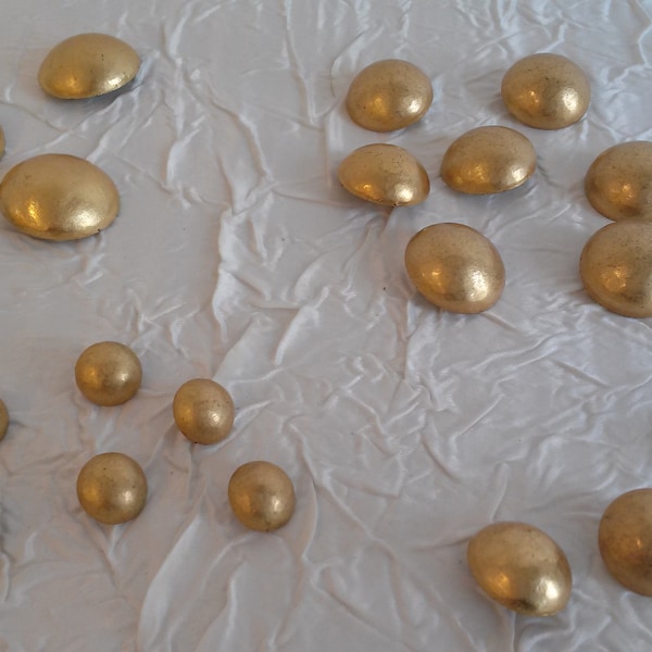 Bouton demi boule en métal doré vieilli, bouton vintage en métal doré forme demi boule, bouton doré, bouton vintage doré, 13/18/23/28 mm.