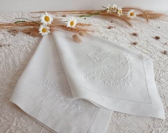 Serviettes en lin blanc, set de 3 serviettes de table en lin blanc avec monogramme brodé, linge ancien français, 60 x60 cm (23,6 x 23,6)