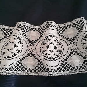 Entredeux bobbin lace in ecru cotton, cotton lace, cotton bobbin lace, Almagro lace, width 12 cm (4.7&quot;)