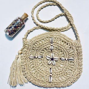 Cowrie Shell Rattan Woven Handbag Round Cross Body Handbag Long Strap Purse Cowry Hand Altered Tassel Wooden Detail Gift For Women Beige
